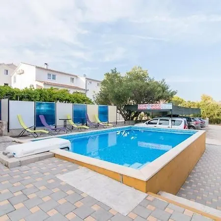 Apartment Fidelis - One Bedroom With Terrace And Garden View 1 *