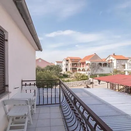 Fidelis - One Bedroom With Terrace And Garden View 1 * Трогир